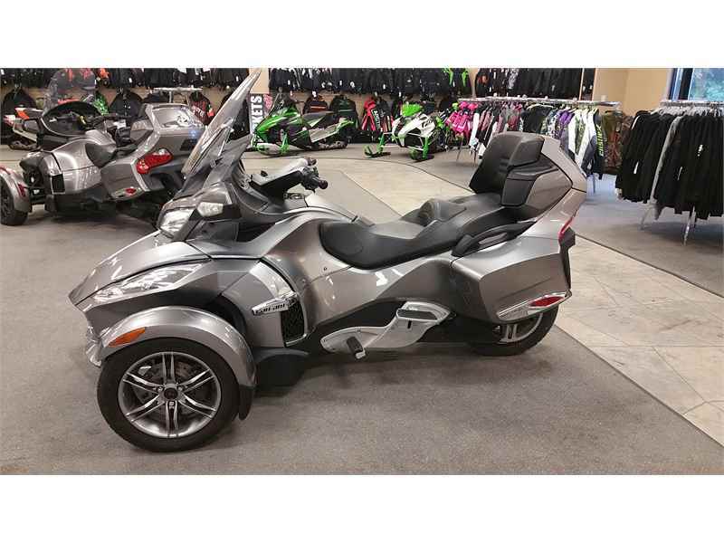 2012 Can-Am 2012 CAN-AM SPYDER RT-S SE5 SILVER