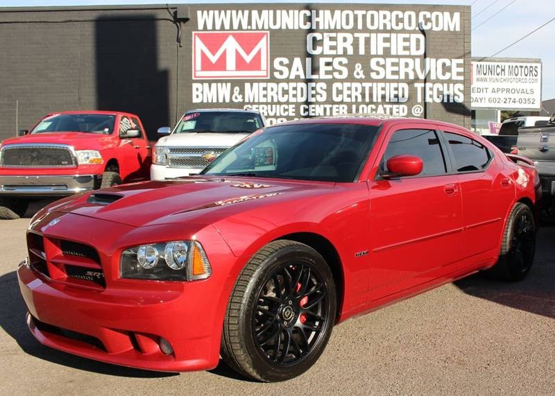 2006 Dodge Charger SRT-8 4dr Sedan