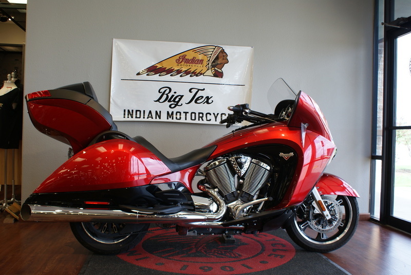 2015 Victory Vision Tour Sunset Red with Black Pinstr
