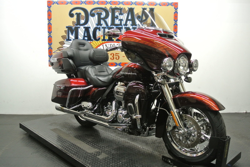 2014 Harley-Davidson FLHTKSE - Screamin Eagle CVO Limited 110