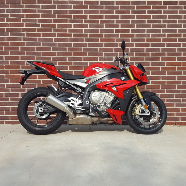 2016 BMW S 1000 R Racing Red