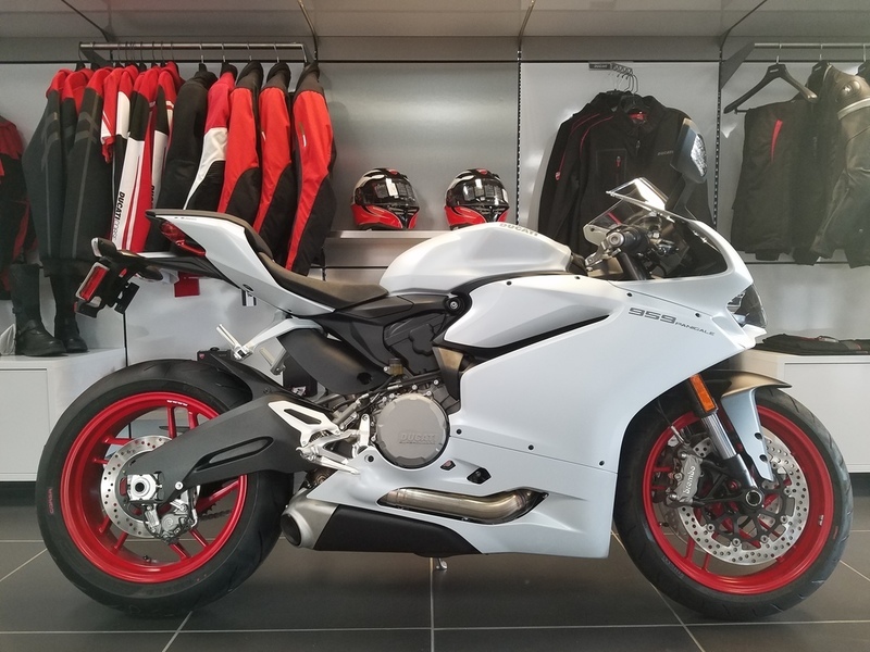 2017 Ducati 959 Panigale Arctic White Silk