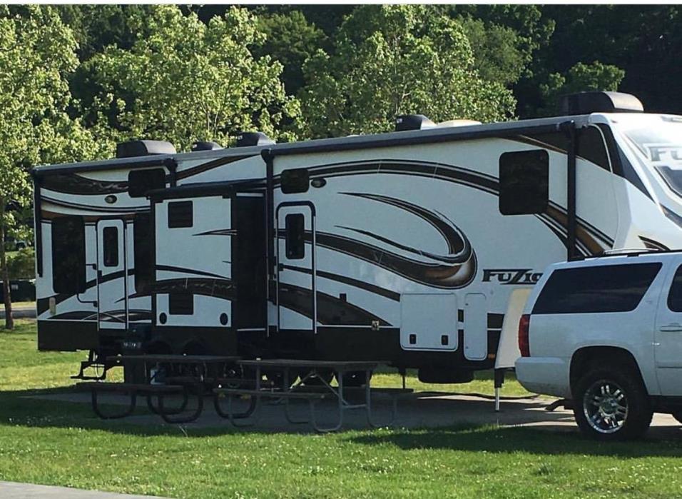 2014 Keystone FUZION 395