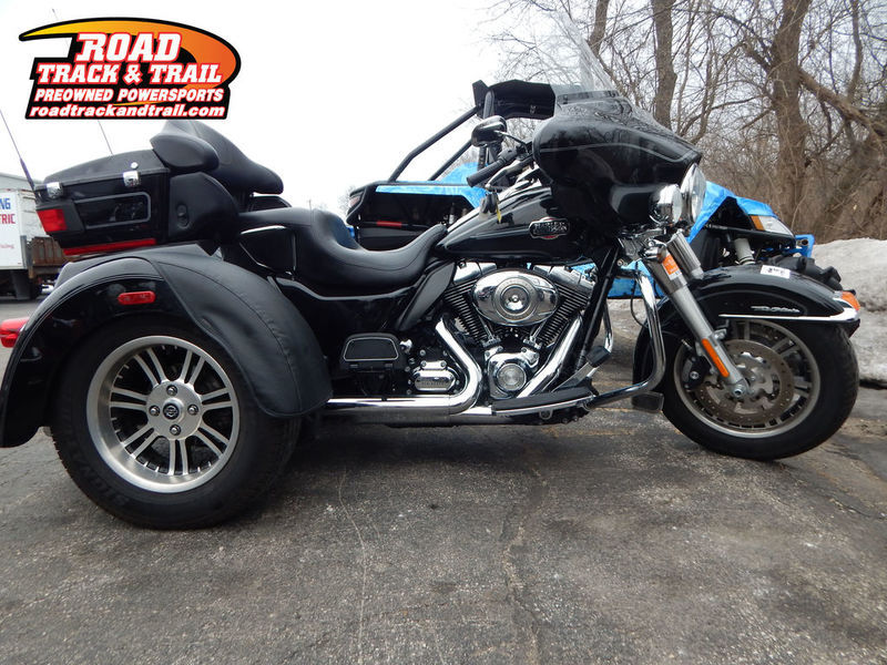 2013 Harley-Davidson FLHTCUTG - Tri Glide Ultra Classic