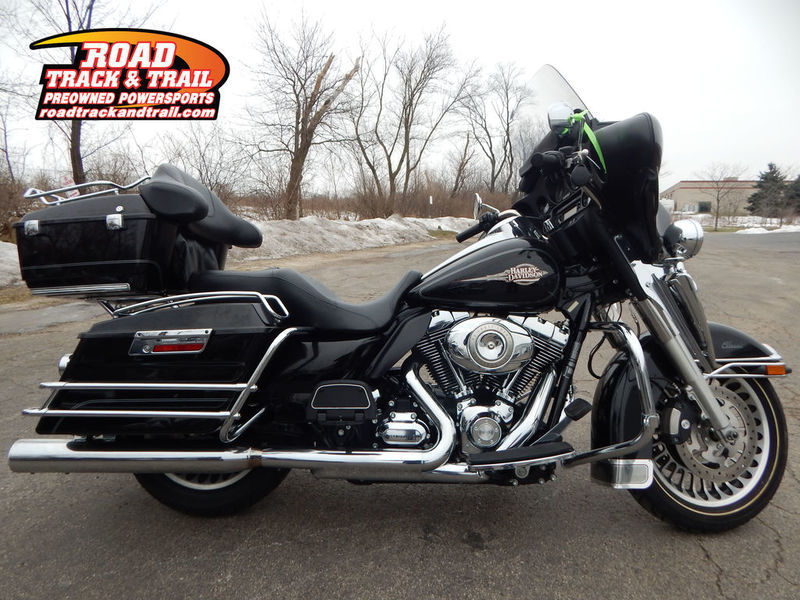 2011 Harley-Davidson FLHTC - Electra Glide Classic