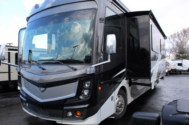 2017 Fleetwood Discovery 40X