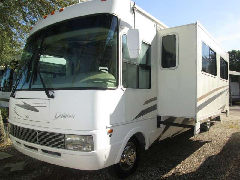 2002 National Rv National Dolphin