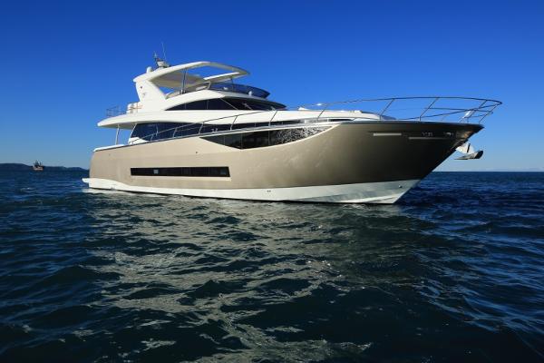 2015 Prestige 750 Motor Yacht