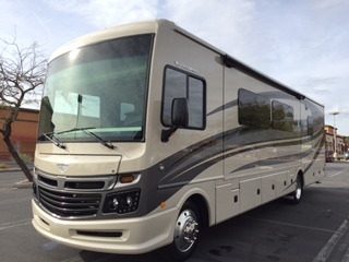 2016 Fleetwood BOUNDER 35K