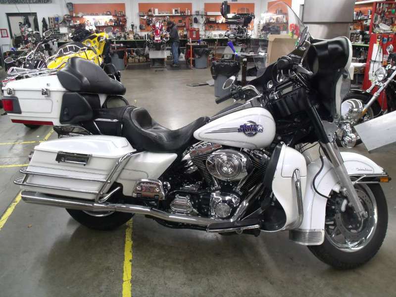 2006 Harley-Davidson FLHTCU - Electra Glide Ultra Classic