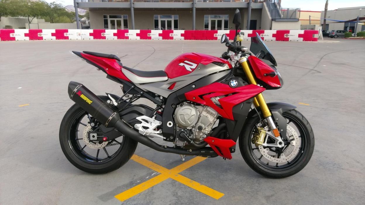 2016 BMW S 1000 R