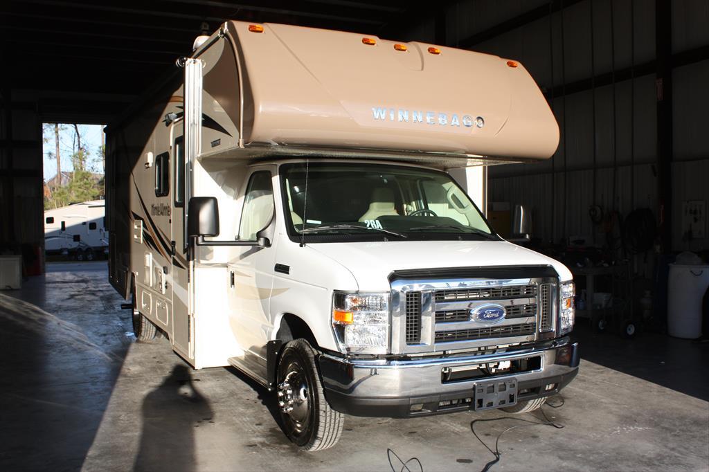 2017 Winnebago Minnie Winnie 26A