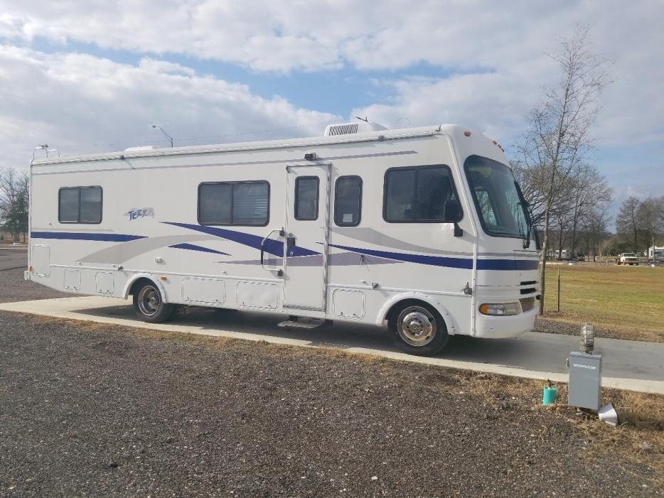 2003 Fleetwood TERRA 31H