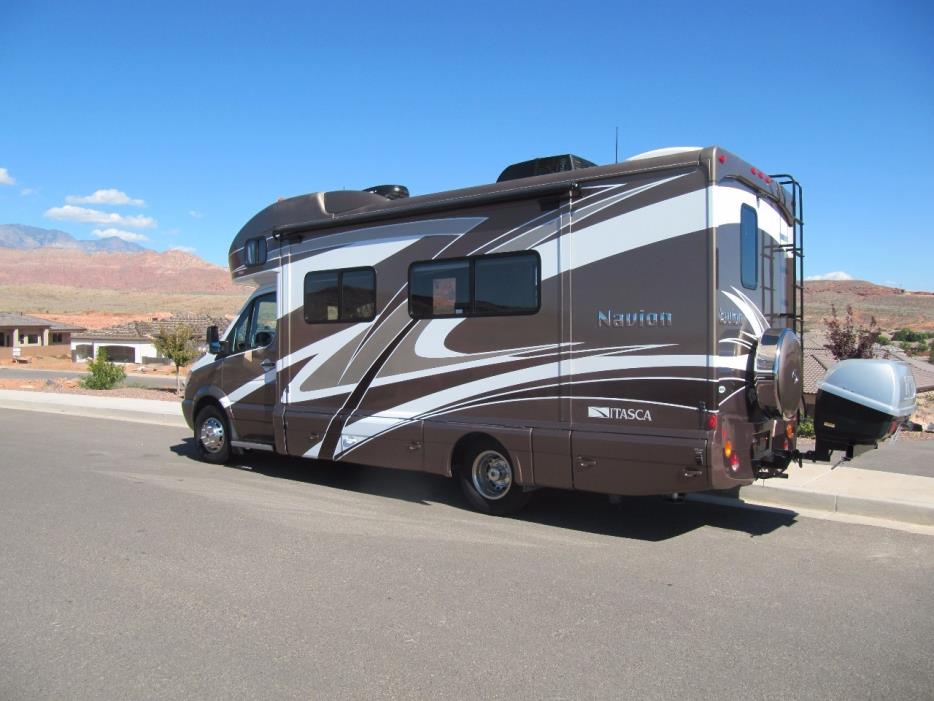 2012 Winnebago ITASCA NAVION 24M