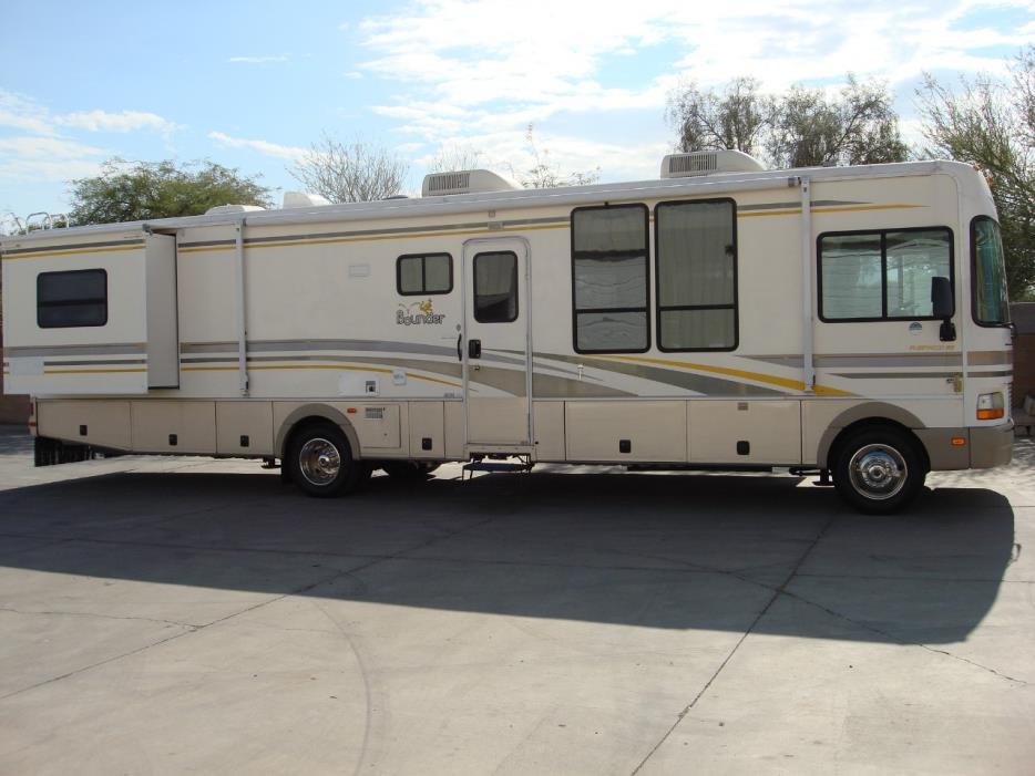 2001 Fleetwood BOUNDER 36U