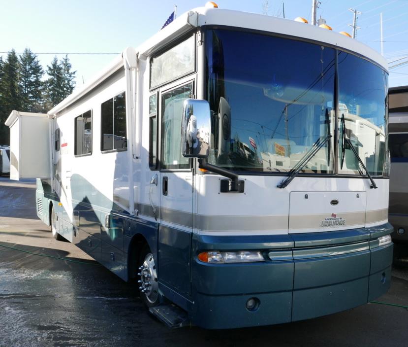 2003 Winnebago ULTIMATE ADVANTAGE 40E