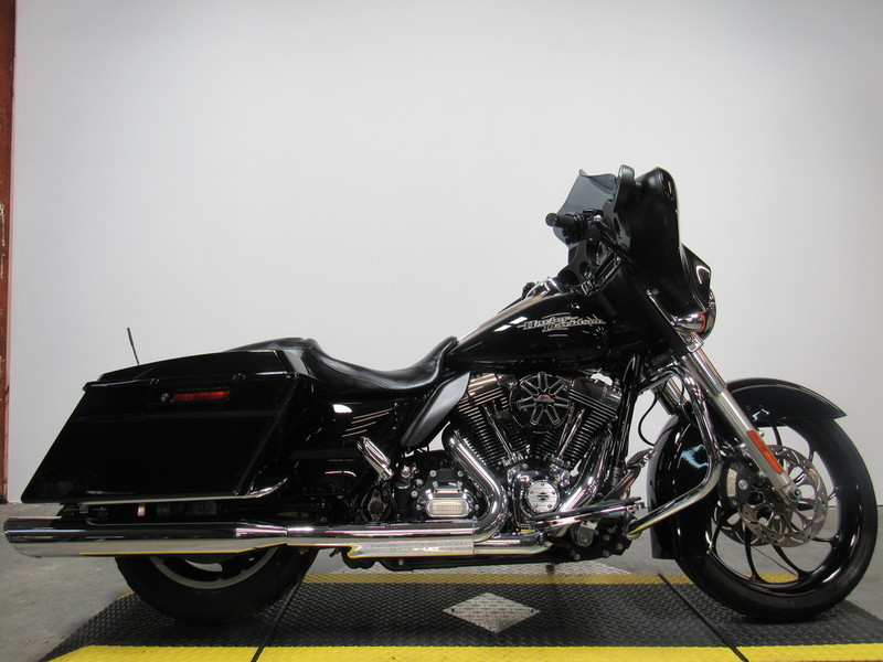 2012 Harley-Davidson FLHX - Street Glide