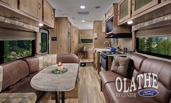 2017 Coachmen Rv Freelander 26RS Chevy 4500