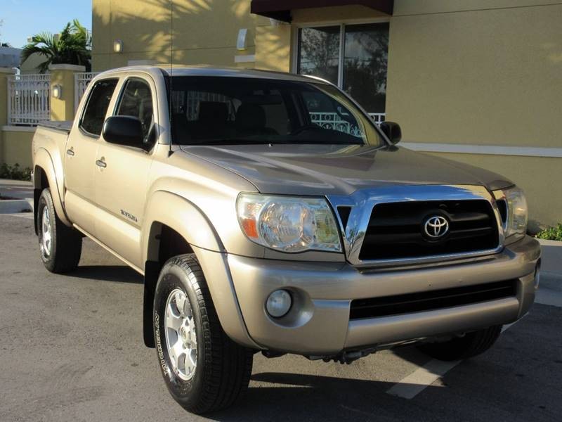 2006 Toyota Tacoma PreRunner V6 4dr Double Cab SB (4L 5A)