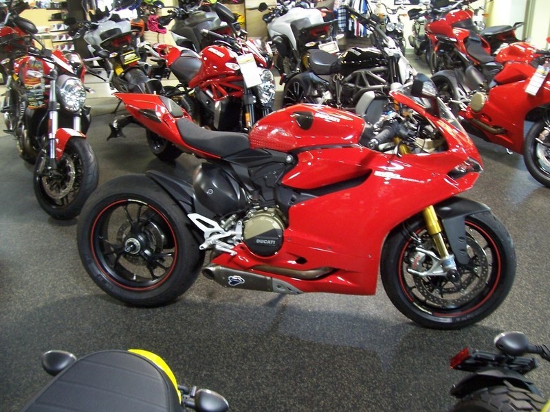 2012 Ducati Superbike 1199 Panigale S