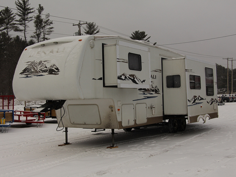 2008 Dutchmen Denali 28 LBBS