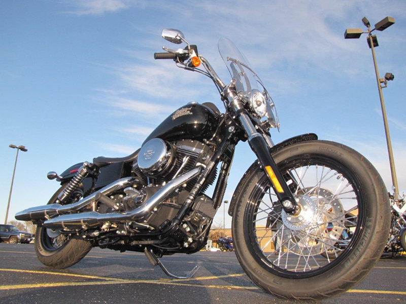 2015 Harley-Davidson DYNA STREET BOB FXDB