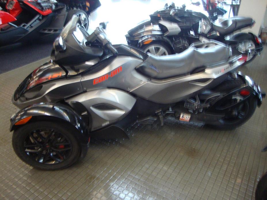 2012 Can-Am SPYDER RS-S