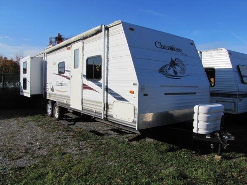 2005 Forest River Cherokee 28A+