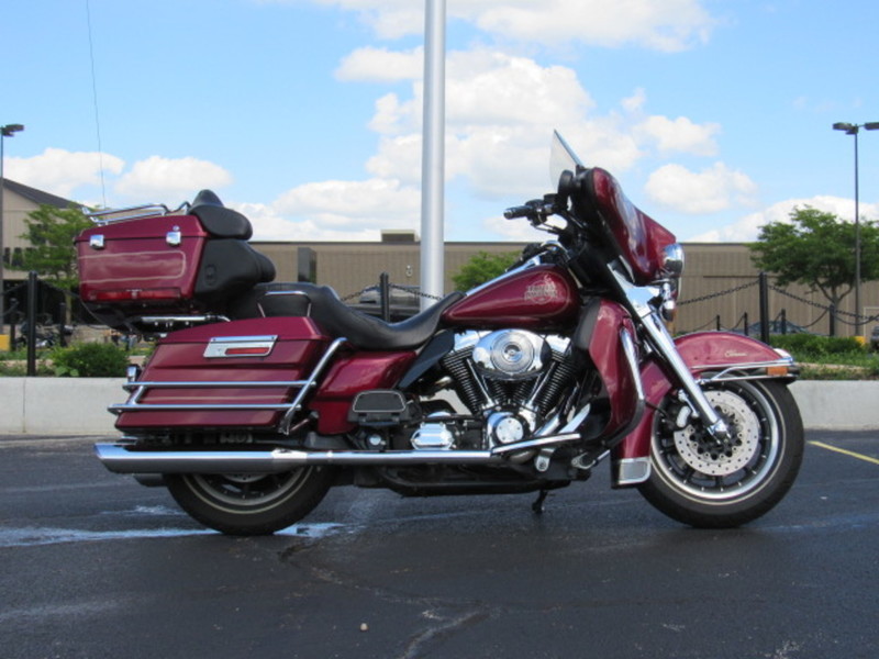 2004 Harley-Davidson FLHTCI