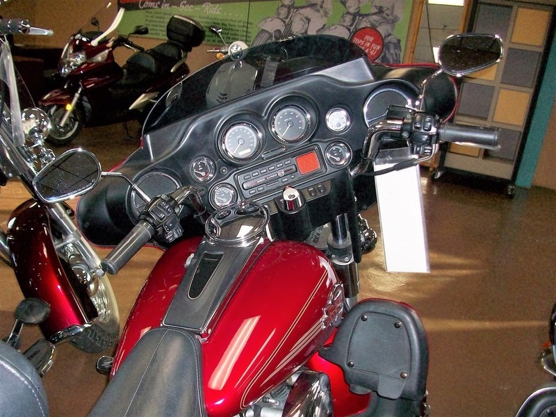 2005 Harley-Davidson FLHTC-UI
