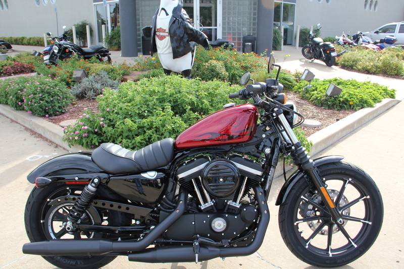 2017 Harley-Davidson XL883N - Iron 883