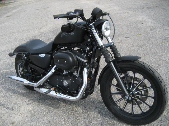 2015 Harley-Davidson Sportster Iron XL883N