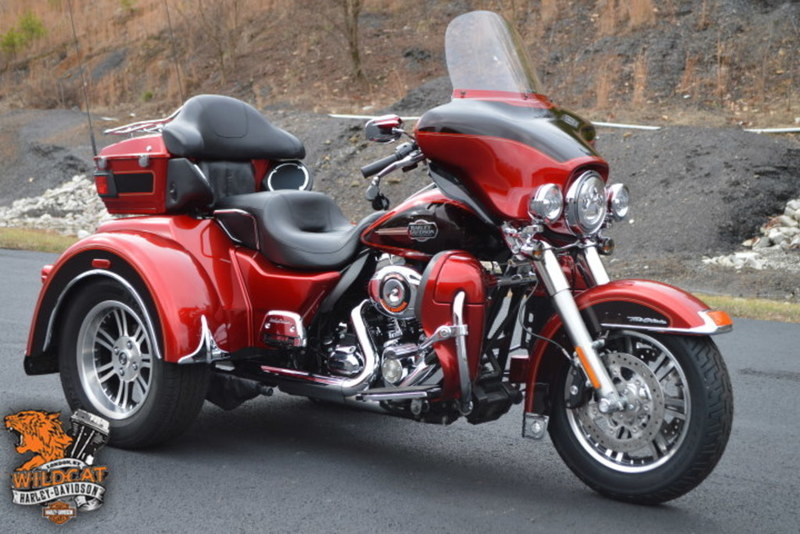 2012 Harley-Davidson FLHTCUTG - Tri Glide Ultra Classic