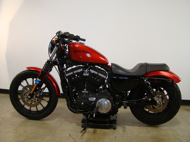 2013 Harley-Davidson XL883N - Sportster Iron 883