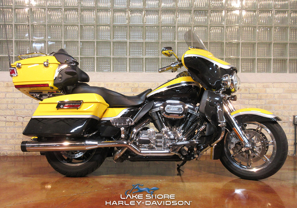 2012 Harley-Davidson CVO Electra Glide Ultra Classic FLHTCUSE
