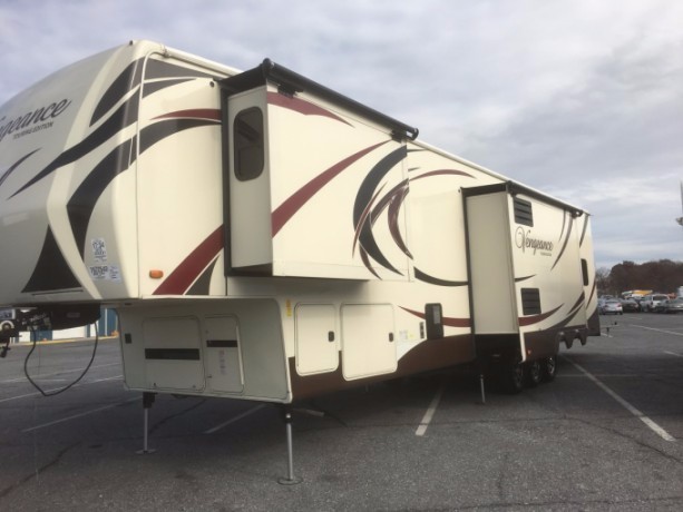 2015 Forest River Vengeance Touring 39R