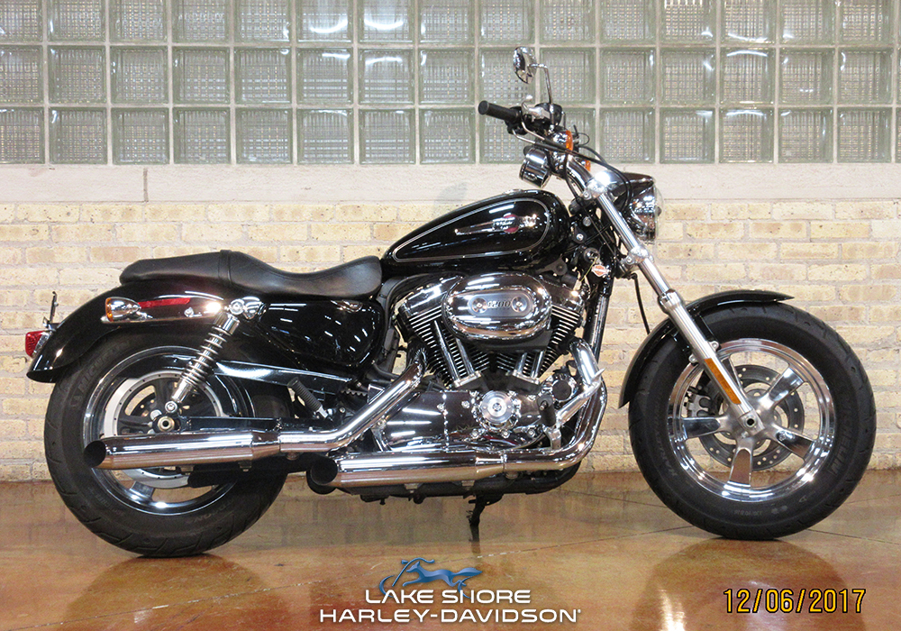 2011 Harley-Davidson Sportster 1200 Custom XL1200C