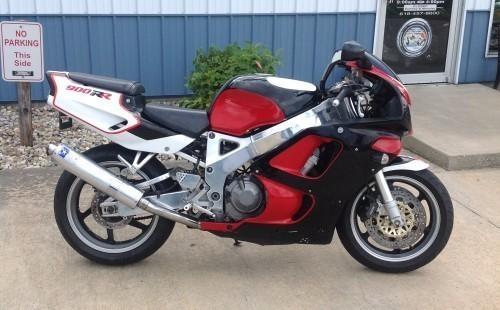 1995 Honda CBR900RR