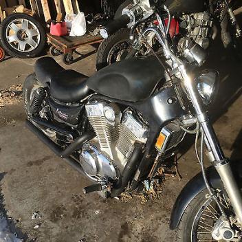 2000 Suzuki Intruder 1400 for sale in Kingman, KS