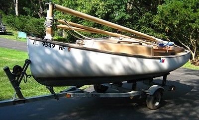 1986 Marshall sandpiper sail boat 15'