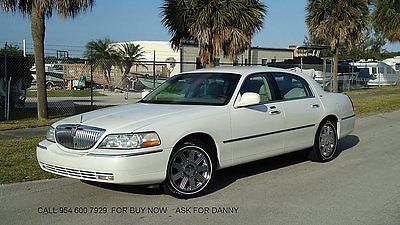 Lincoln : Town Car CARTIER LOW MILES 2003 lincoln town car cartier low miles cd heat seats chrome wheels
