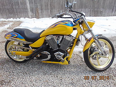Victory : V-Twin 2007 ness signature series vegas jackpot motorcycle