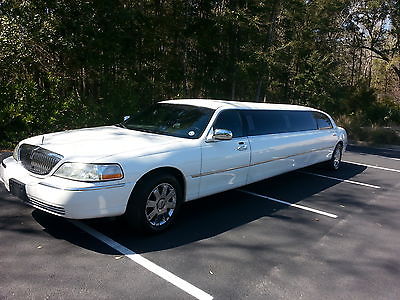 Lincoln : Town Car Executive Lincoln Town Car 120 inch stretch limousine by Executive Coach Builder