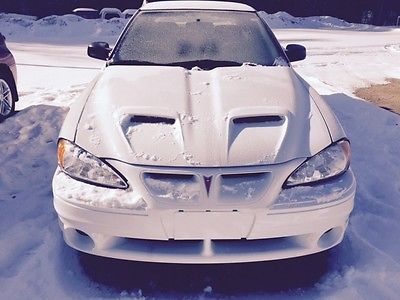 Pontiac : Grand Am SE 2004 pontiac grand am 3.4 l 4 dr