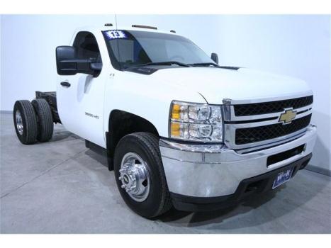 Chevrolet : Silverado 3500 Work Truck C Work Truck C Diesel 6.6L 2 Doors 6.6 liter V8 engine Air conditioning Tachometer