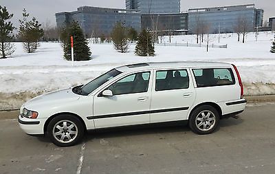 Volvo : V70 2.5T AWD Wagon 4-Door 2004 volvo v 70 2.5 t awd wagon 4 door 2.5 l
