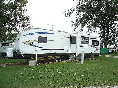 2011 Keystone Outback 295RE Camper   EXCELLENT CONDITION