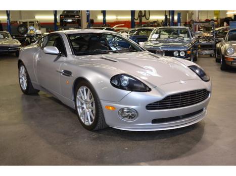 Aston Martin : Vanquish 2dr Cpe **WORKS SERVICE 6 SPEED **ONLY 7K MILES FROM NEW