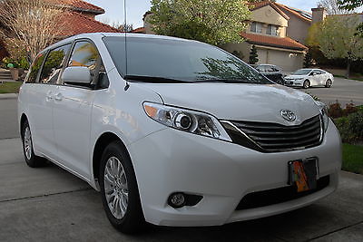 Toyota : Sienna XLE Sienna XLE 2014 385 miles still like brand new as you get from dealer