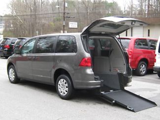 Volkswagen : Routan Handicap wheelchair accessible van 2010 gray handicap wheelchair accessible van